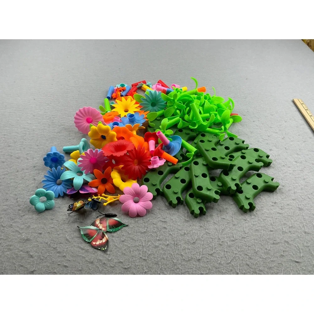 Flower Garden Building Set Creative STEM Toy Floral Pieces with Storage Bin